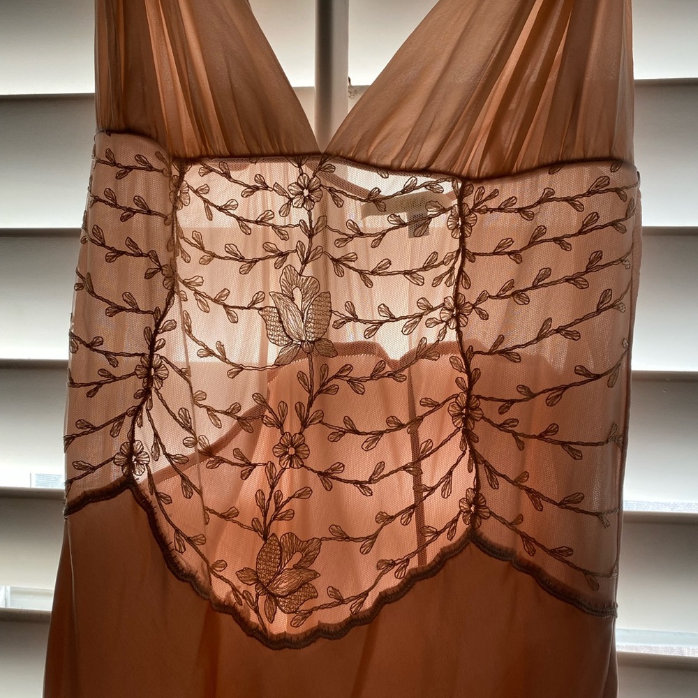 La Perla glamorous pale pink w/ivory lace braided shoulder straps nightdress